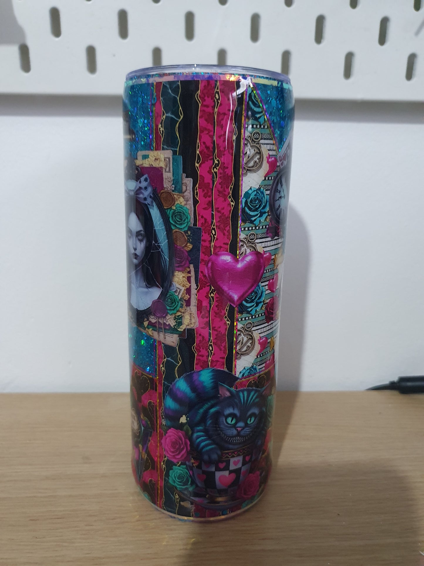Wonderland Resin 20oz drinks tumbler